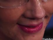 Hot bombshell gets cumshot on her face sucking all the jizm