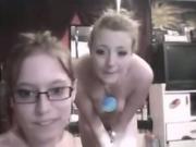 2 Geeky American Girl Shows Off Their Naked Body On dirty chat