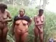 African Military Need To Make Sure That These Girls Aint Smugglers