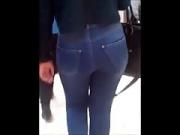 Candid first time blowjob with round ass in tight jeans