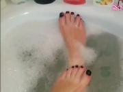 Soft feet enjoying a nice bubble bath