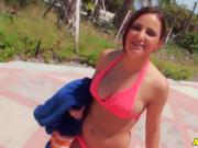 Bikini gf assfucking in homemade video