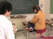 Tokyo schoolgirl giving head in class