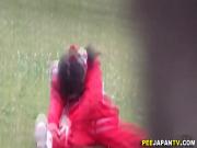 Athletic asian ho pissing