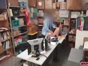 Amateur teen Naiomi Mae deserves a hot fuck