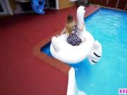 Blonde Teen Daisy Chainz Gets Roughly Banged